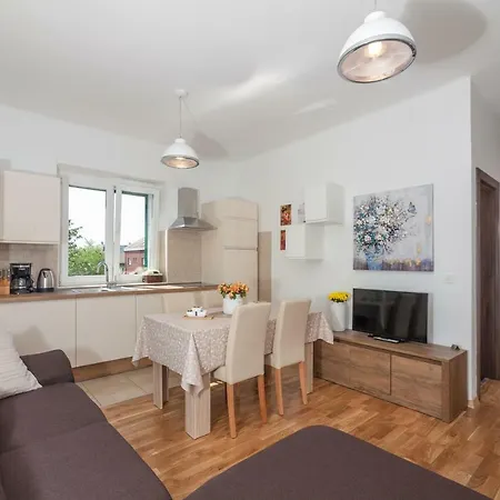 Sunny Place Apartment